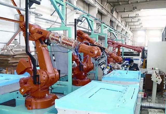 還在&ldquo;佛系&rdquo;手工噴涂？&ldquo;仙系&rdquo;手把手示教機器人已經駕臨！-3