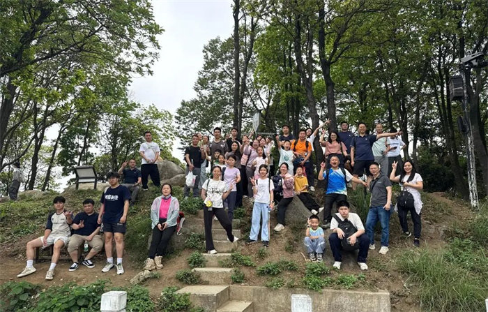 春風十里,不如踏青有你—2026廣東博皓之帽峰山首爬 -8